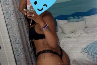 ⏳Your FAV ashlee IN TOWN TOMOR... - Image 4